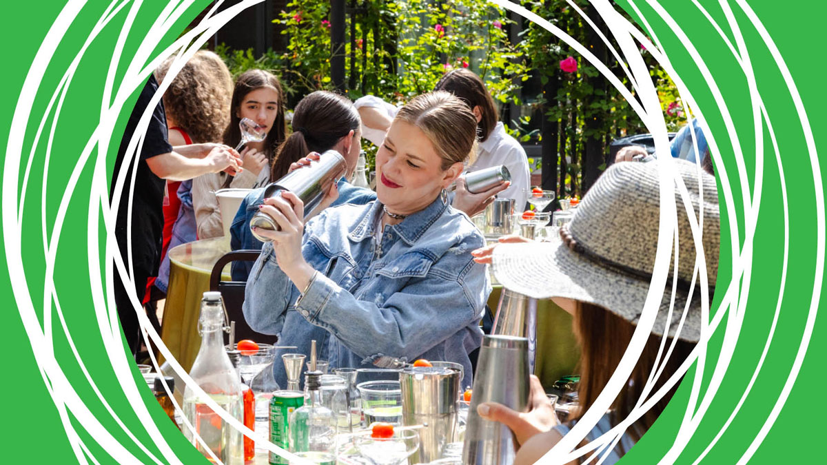 Cocktails in the Rose Garden Artosphere