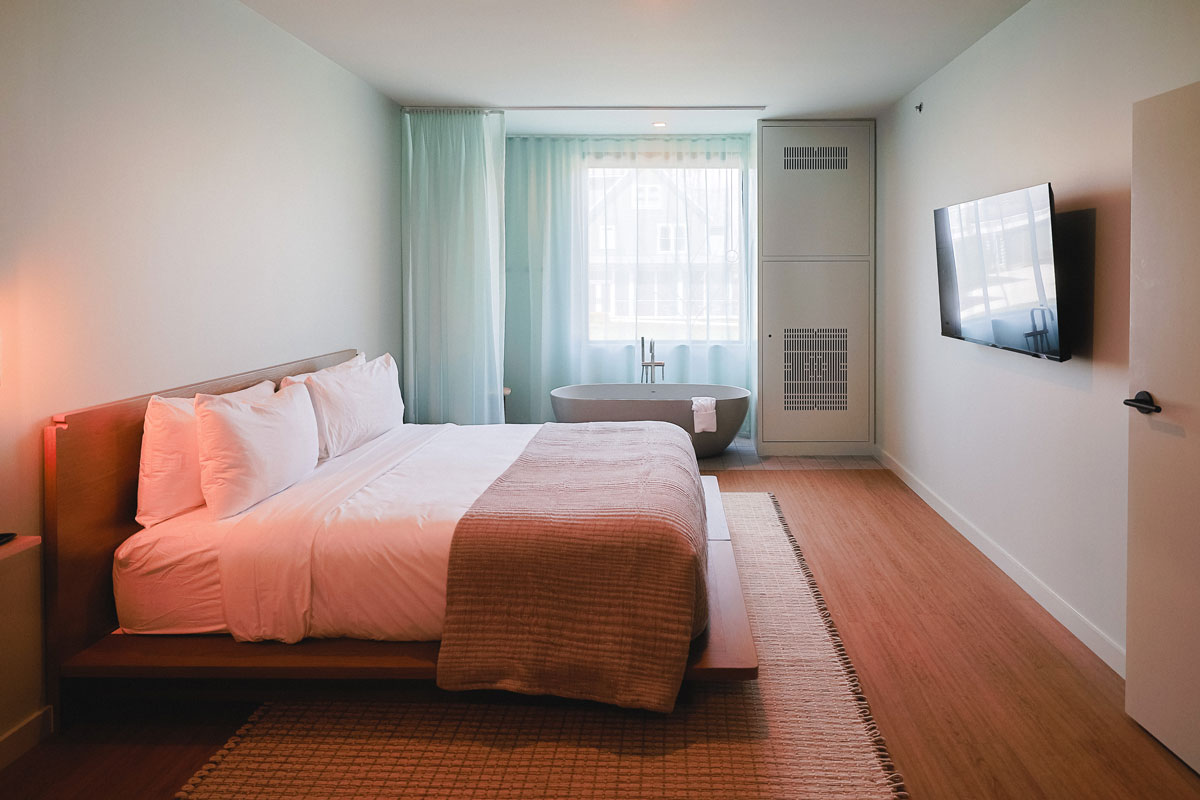 Stonebreaker Hotel Room
