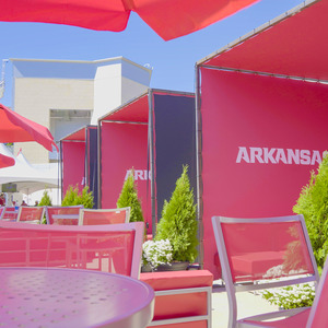 tailgate-cabana-fayetteville-arkansas-razorbacks-photo_by_revelxp_1.jpeg