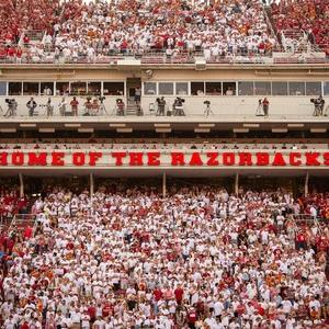 tailgate-in-fayetteville-arkansas-razorbacks-photo_by_revelxp_1.jpg